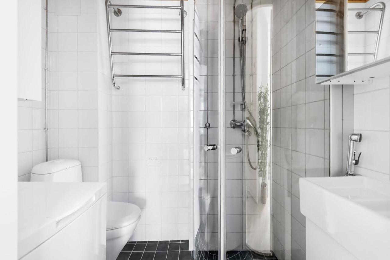 Wehost Modern Scandinavian Studio In Trendy Kallio Хелзинки Екстериор снимка